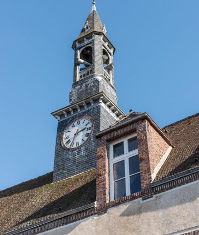 Fenetres sur mesure pour la mairie de Senonches