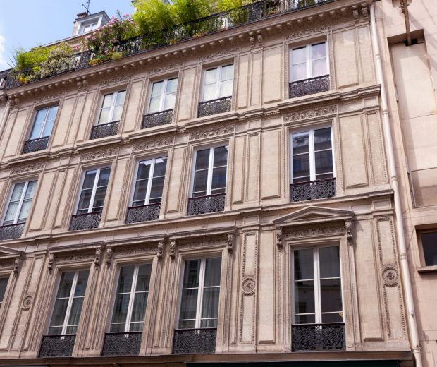 Fenetres bois pour batiment Haussmannien