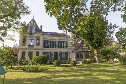 Renovation des menuiseries hotel particulier en region parisienne