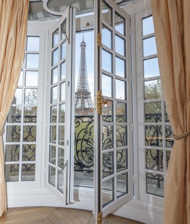 ATULAM CINTREE EN PLAN TOUR EIFFEL