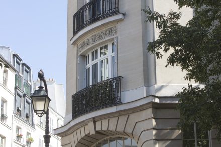 ATULAM PORTE FENETRE ESTIBELLE CINTREE EN PLAN
